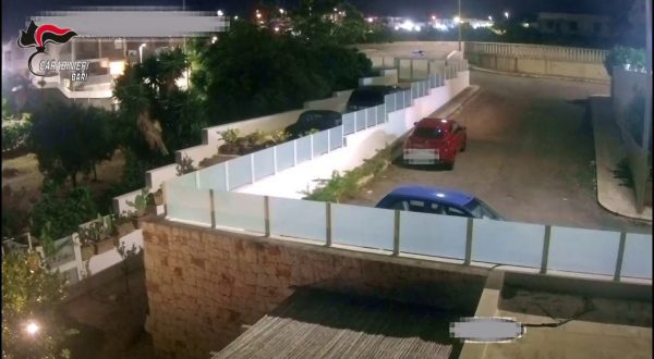 37 furti d’auto in un anno tra Bari e Brindisi, sgominata banda