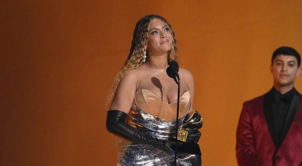 Beyoncè nella storia dei Grammy, niente premio per i Maneskin