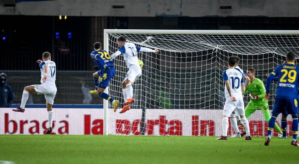 Ngonge risponde a Pedro, Verona-Lazio finisce 1-1