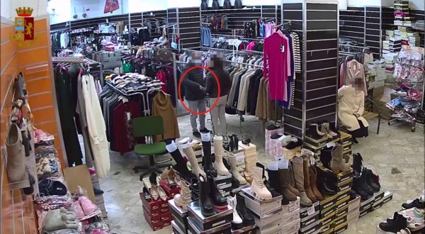 Prestiti a tassi proibitivi, 4 arresti per usura nel Catanese