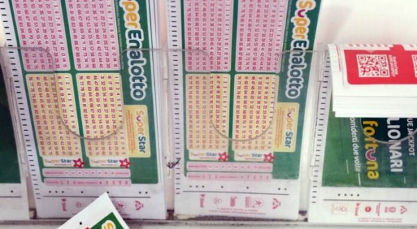 Superenalotto, centrato jackpot da 73,8 milioni con giocata online
