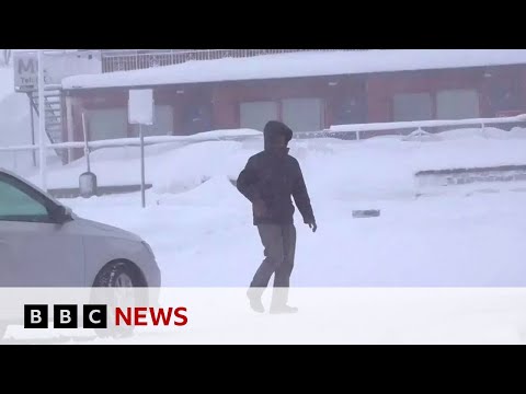 Tourists among four killed in Norway avalanches – BBC News