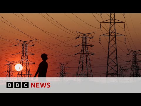 South Africa: On the edge of darkness – BBC News