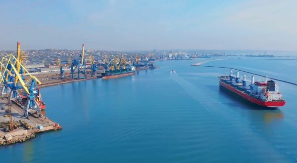 Cresce l’export ma per la bilancia commerciale 2022 negativo