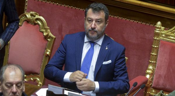 Immigrazione, Salvini “Bene nuovi Cpr, meno burocrazia per espulsioni”