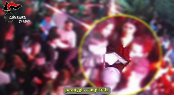 Risse in discoteca a Catania, a capo gang 15enne imparentato col boss