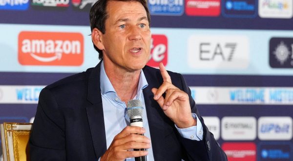 Garcia “Il derby è importante ma niente guerra e odio”