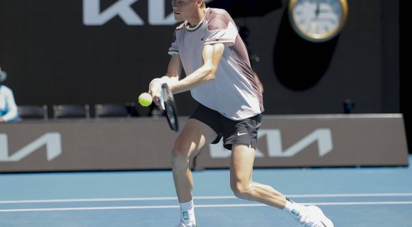 Sinner trionfa a Rotterdam, da domani numero 3 del mondo