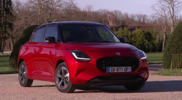 Nuova Suzuki Swift, sempre e solo ibrida