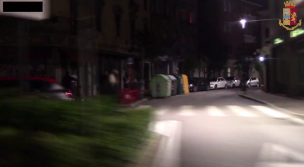 Rapinavano e aggredivano passanti, sette arresti nel veneziano