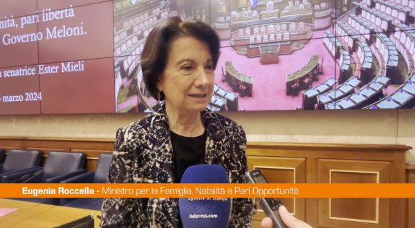 Aborto, Roccella “Non è utile mettere in campo argomenti divisivi”