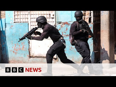 Haiti violence: US charter flight lands in Miami as clashes continue | BBC News