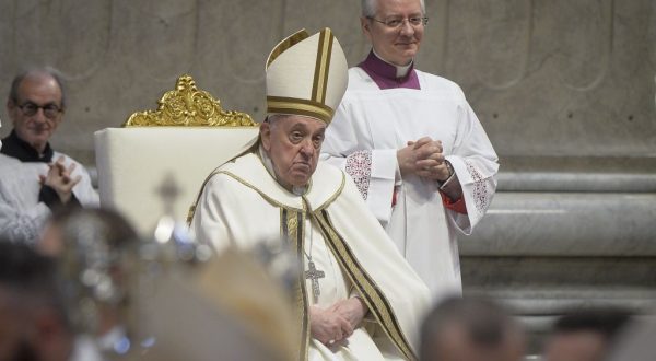 Papa Francesco “Seminare quotidianamente semi di pace perchè germoglino”