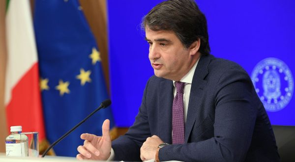 Pnrr, Fitto “Modello possibile di indebitamento comune”