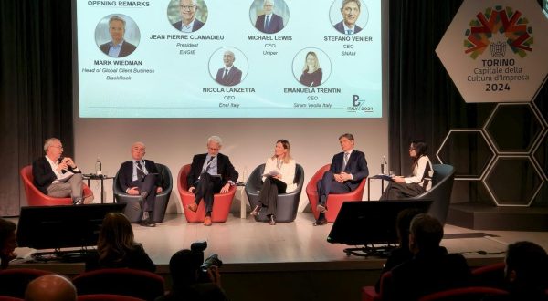 Energia, più investimenti per la sfida della decarbonizzazione