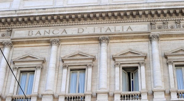 In lieve calo i rischi per la stabilità finanziaria dell’Italia