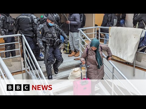 Paris police evict hundreds of migrants from camp ahead of Olympics | BBC News