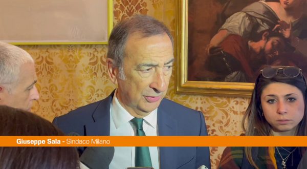 Milano, Sala “Lavoriamo per la posa della Statua della Maternità”