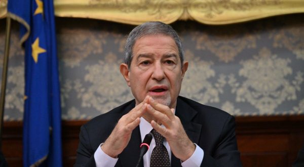 Campi Flegrei, Musumeci “Bisogna essere pronti a ogni evenienza”