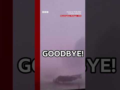 Extreme weather has been battering parts of the US. #US #StormChasers #BBCNews