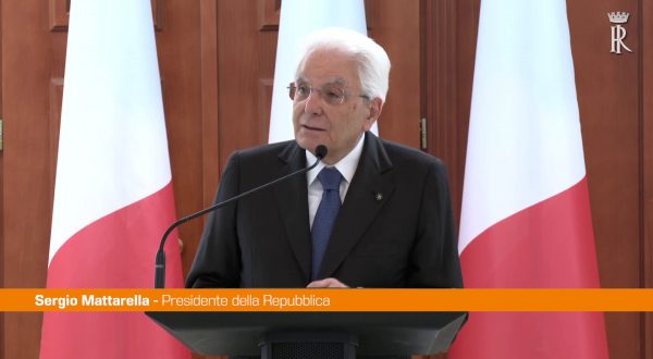 Mattarella “Anche in Italia tempesta di disinformazione russa”