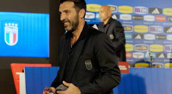 Buffon resta in Nazionale “L’azzurro è la mia seconda pelle”
