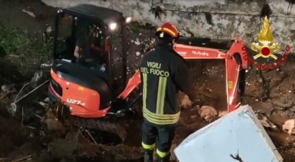 Frana nel casertano per il maltempo, si cercano due dispersi