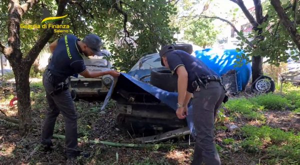 Scoperta una discarica abusiva nel Salernitano, una denuncia