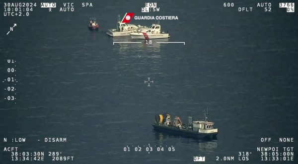 Naufragio nel Palermitano, Guardia Costiera monitora inquinamento