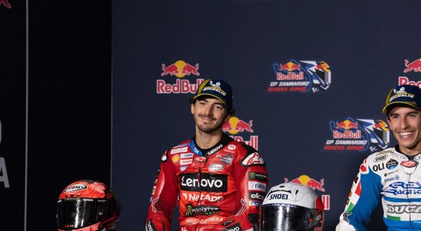Bagnaia davanti a tutti nelle libere del venerdì a Misano