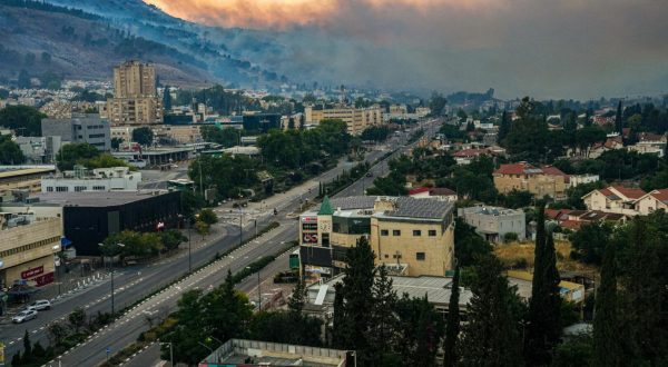 Massiccio raid aereo israeliano su postazioni Hezbollah in Libano, colpiti 150 obiettivi