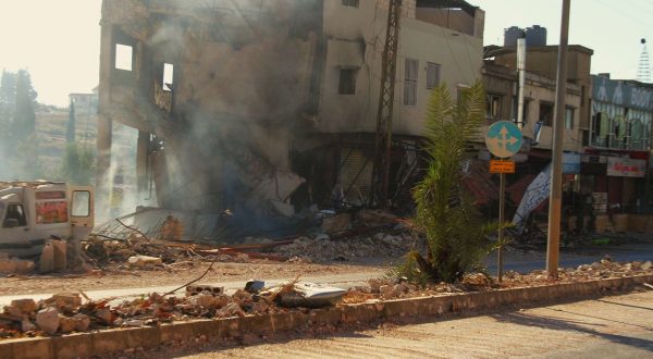 Israele avvia “operazioni di terra” in Libano, spari di tank a Sud. Tajani “Combattimenti in corso, gli italiani lascino il Paese”