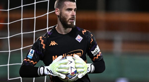 Fiorentina-Milan 2-1: brillano De Gea, Adli e Gudmundsson