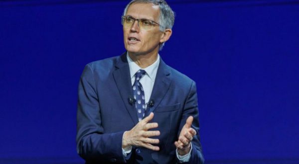 Stellantis, Tavares “Pronti per obiettivi 2025, lavoriamo su realtà”