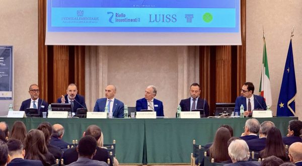 Federalimentare guarda al futuro, transizione tecnologica tema chiave