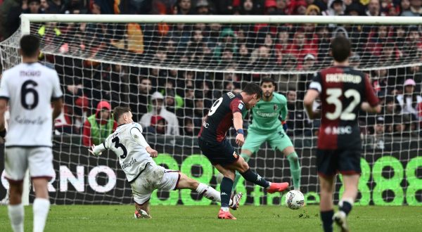 Genoa-Bologna 2-2, Pinamonti firma la rimonta del Grifone