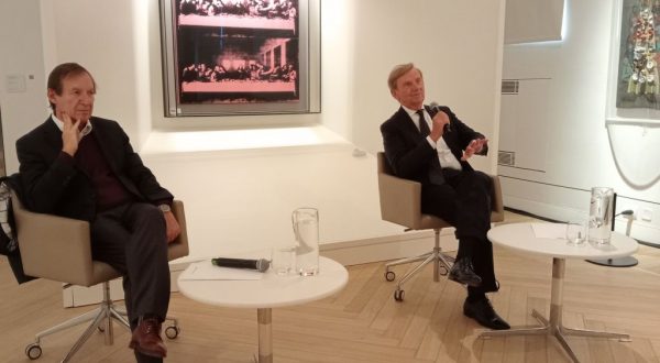 Crédit Agricole, a Milano la mostra “Da Arturo Martini ad Andy Warhol”