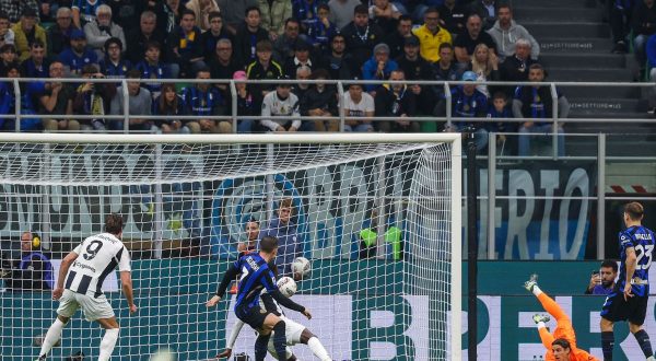 Inter-Juventus show a San Siro, finisce 4-4