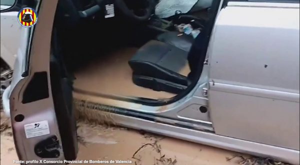 Disastrose alluvioni a Valencia, le immagini