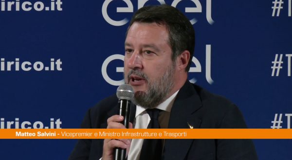 Treni, Salvini “Guasto per chiodo piantato male, inaccettabile”