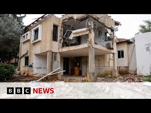 Inside Israeli border town under military blockade | BBC News