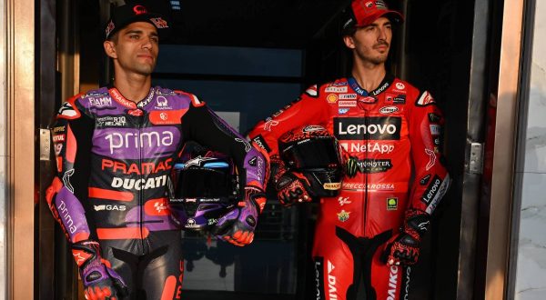 Bagnaia cade, Martin vince la Sprint e allunga in classifica