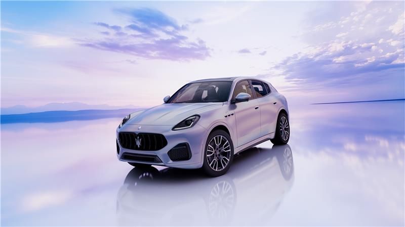 Nuova Grecale Alba, il SUV Maserati diventa ancora pi&ugrave; versatile