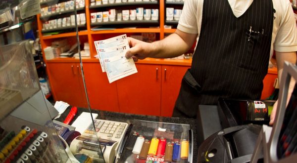 Buoni pasto, Anseb “A rischio oltre 300.000 contratti”