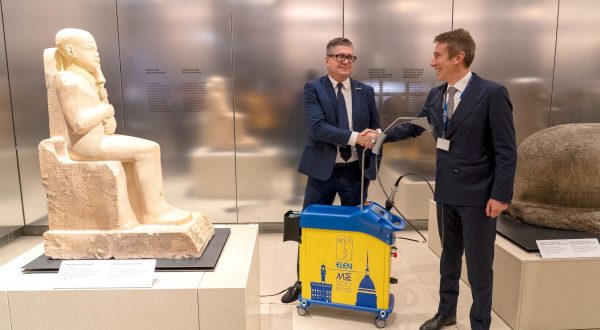 Donato al Museo Egizio di Torino un laser di El.En. per il restauro