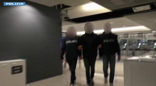 Immigrazione clandestina, estradato in Italia un trafficante iracheno