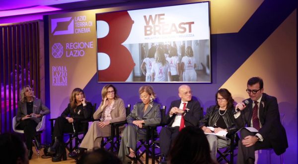 Cancro al seno, sforzo congiunto per nuove terapie e diagnosi precoci