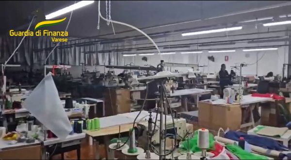 Varese, sequestrato opificio industriale con dormitori abusivi