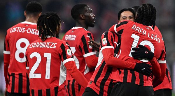 Milan passeggia col Sassuolo, 6-1 e quarti di Coppa Italia