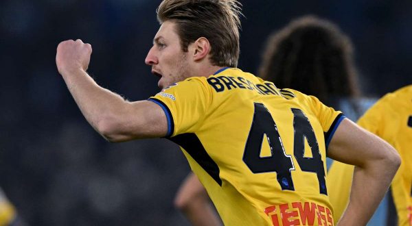 Brescianini risponde a Dele-Bashiru, Lazio-Atalanta 1-1